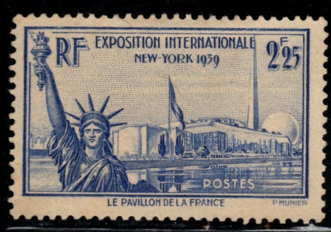 FRANCE Scott 3732  Statue of Liberty New York 1939 expo No Gum aged paper