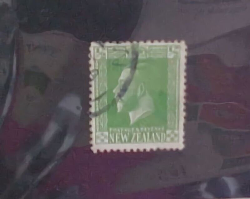 NEW ZEALAND  STAMP #435C USED cat.$90.00