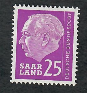 Saar 273 Mint Hinged single