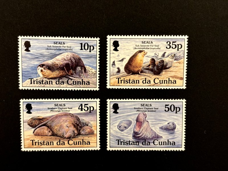 Tristan da Cunha: 1995 Seals,  MNH set
