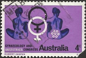 AUSTRALIA UNIDENTIFIED BOX ITEM