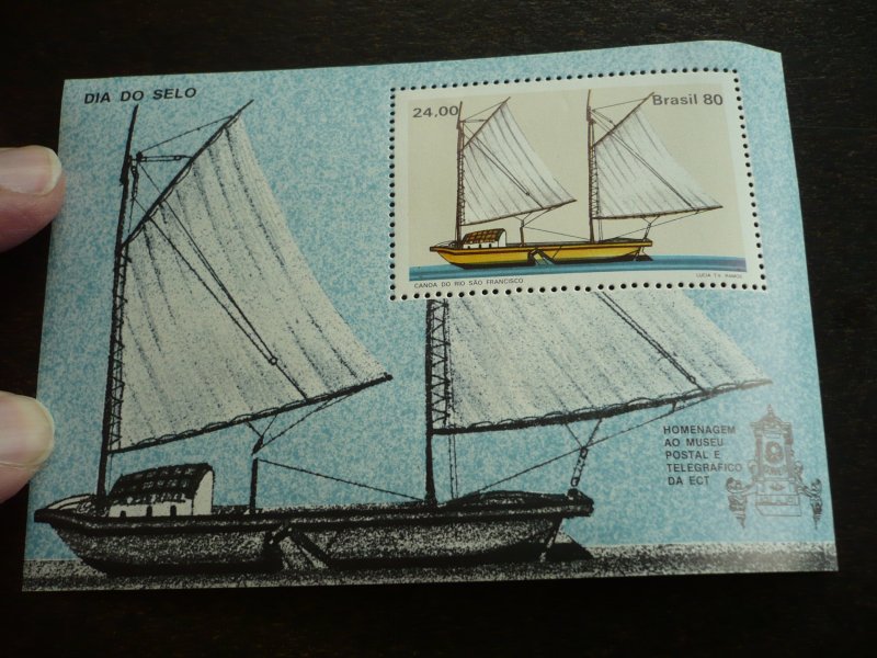 Stamps - Brazil - Scott# 1707 - Mint Never Hinged Souvenir Sheet