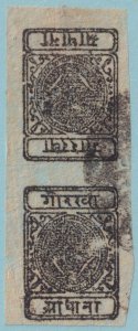 NEPAL 10a TÊTE BÊCHE PAIR  USED - VERY FINE! - OJJ