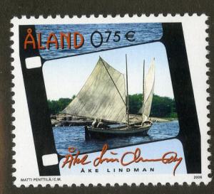 FINLAND ALAND 257 MNH SCV $2.00 BIN $1.00 BOAT