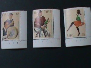 IRELAND-1980 SC#484-6 MUSICAL INSTUMENTS IMPRINT PLATE NUMBER SET-MNH VF