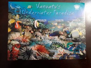 O) 2004 VANUATU, MARINE LIFE - RED AND BLACK ANEMONEFISH - LONFIN BANNER FISH-