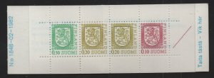 Finland #555a MNH 1982  Arms  booklet 1 x 50p , 2 x 20p and 1 x 10p  +  red line