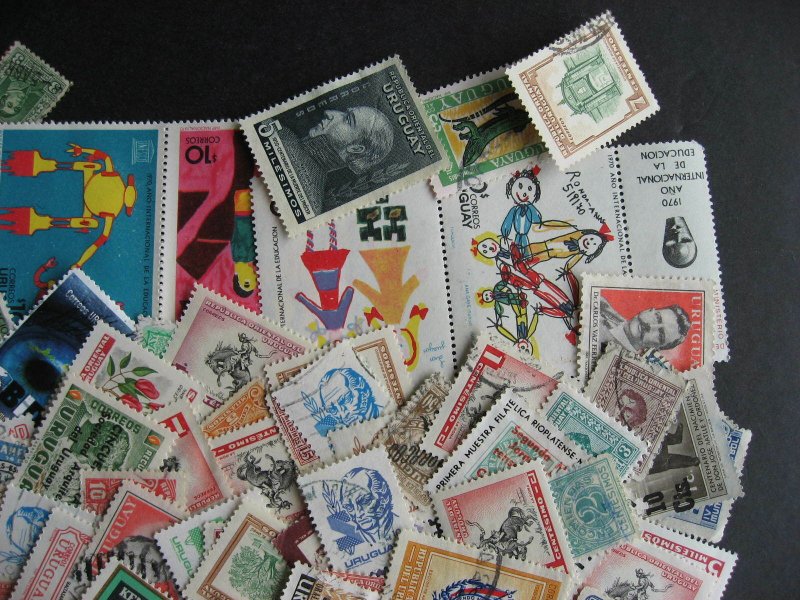 Uruguay elusive mixture (duplicates, mixed condition) of 200 check them out!