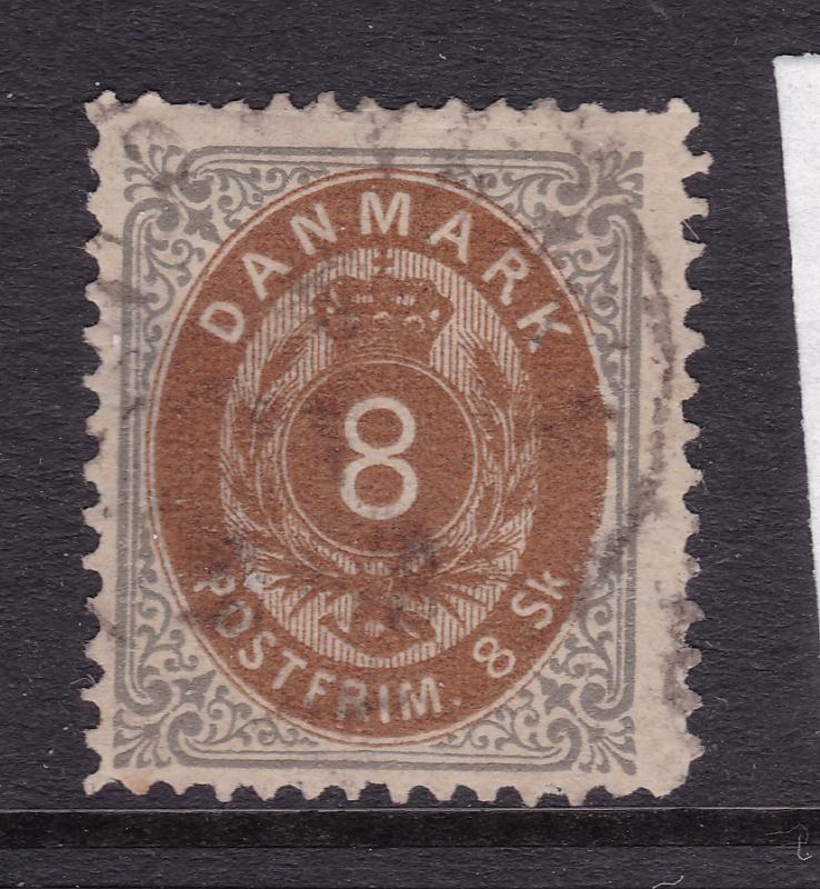 Denmark an 1870 used 8Sk brown & grey