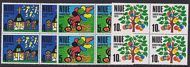 NIUE 1975 Christmas set blocks of 4 MNH.....................................1794