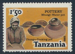 Tanzania SC# 279  MNH  Pottery Cooking   1985 see scan /detail  