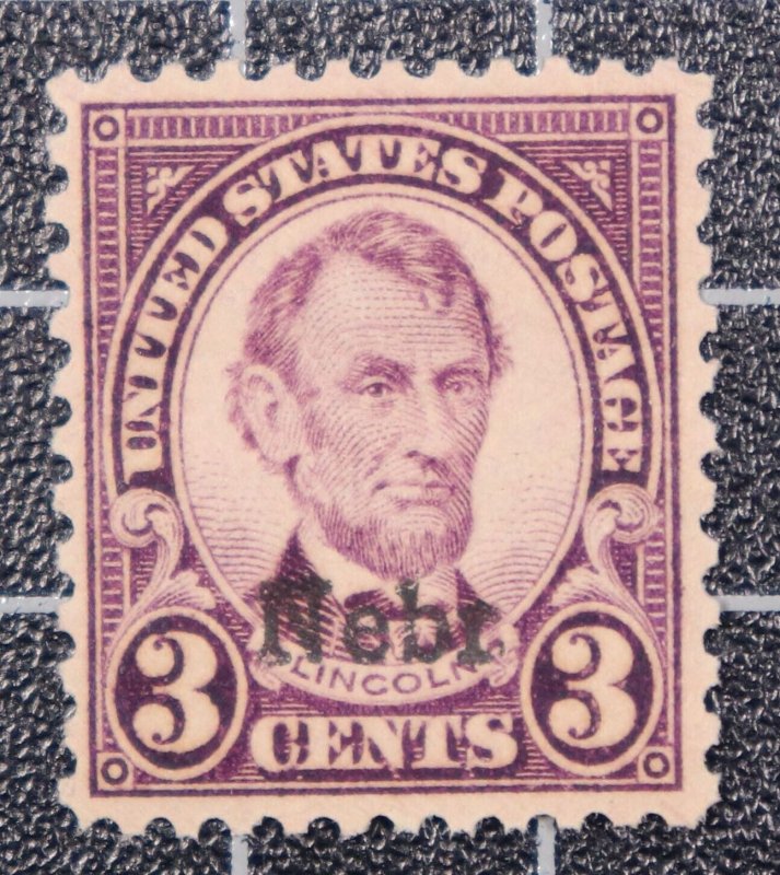 Scott 672 3 Cents Lincoln OG MH NEBR Overprint Nice Stamp SCV $11.00 