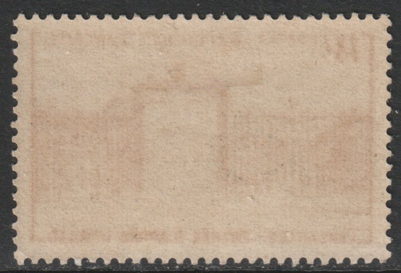 France Scott 686 - SG1160, 1952 Versailles Gateway 18f MH*