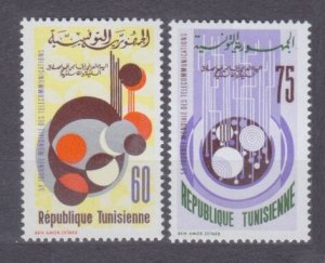 1973 Tunisia  810-811 Communication around the Planet 2,20 €