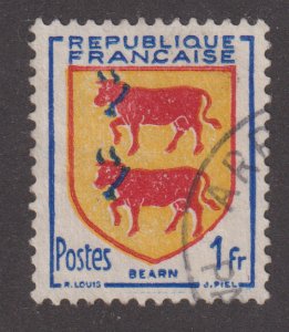 France 661 Arms of Bearn 1951