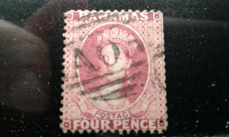 Bahamas #18 used perf 14 trimmed e194.3904