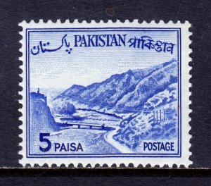 Pakistan - Scott #132 - MNH - Speck of gum loss - SCV $4.50