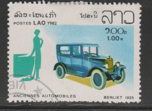 Laos 415 Classic Automobiles 1982