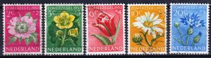 Netherlands 1951 Summer Stamps Flowers Mi. 588 /92 Used