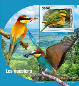NIGER - 2022 - Bee-eaters - Perf Souv Sheet #1 - Mint Never Hinged