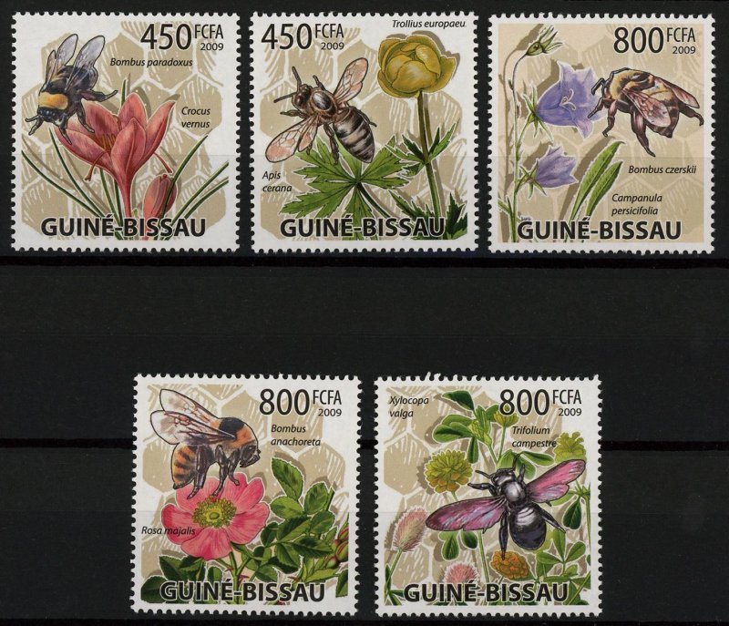 Bee Plant Flower Nature Serie Set of 5 Stamps Mint NH 