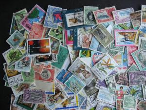 CARIBBEAN 500 mostly older mixture (duplicates,mixed cond) 45% commems,55% defin