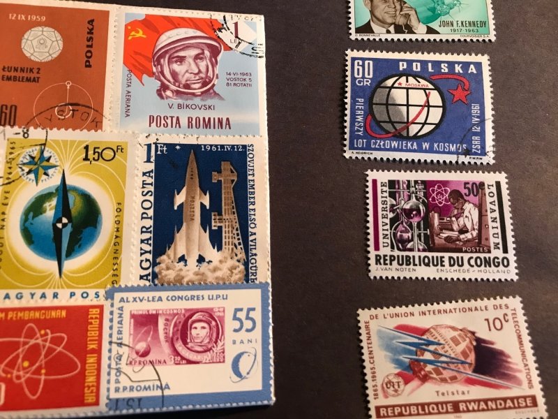 1960s COSMOS Space Race Era World Variety Used (25) Atomic, Astronaut, Colorful