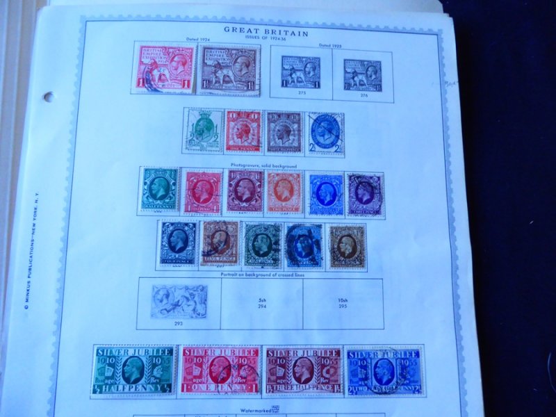 Great Britain 1924-1958 Stamp Collection on Album Pages