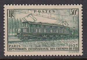France 327 Electric Train mint