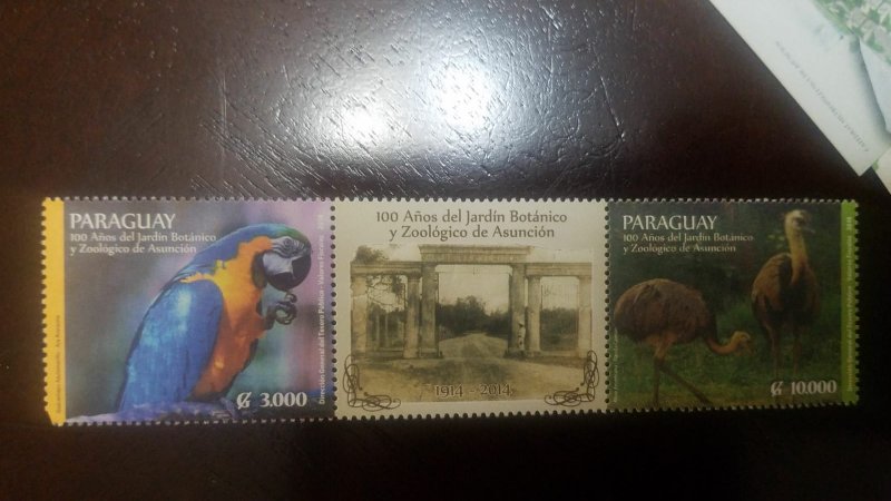 O) 2014 PARAGUAY, BOTANICAL AND ZOOLOGICAL GARDEN OF ASUNCIÓN,PARROT. 