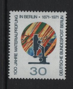Germany  Berlin   #9N326  MNH  1971  laboratory centenary . microscope