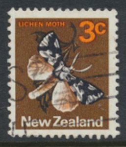 New Zealand SG 918  Used   SC# 442  Moth 1970    see scan