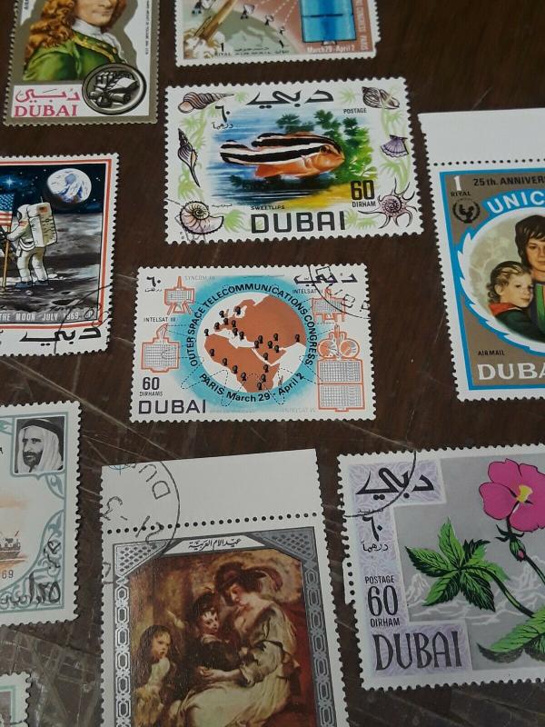 Dubai Pictorial Stamp Lot