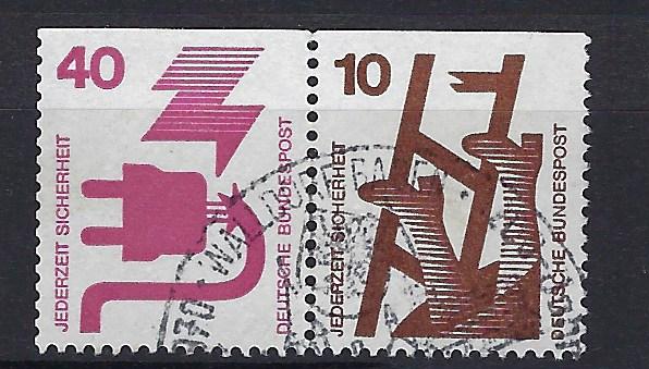 Germany Bund Scott # 1079 + 1075, used, variation se-tenant + SE top, W47