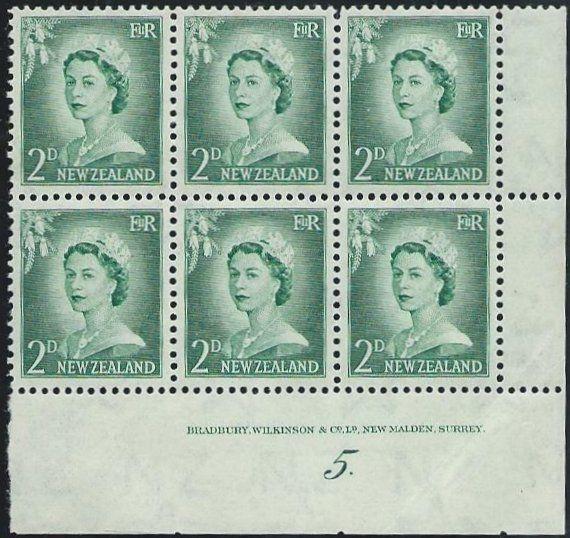 NEW ZEALAND 1955 2d large figures plate block # 5 Dot mint.................50889