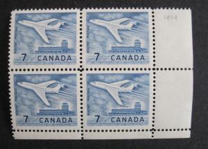 Canada 414 Corner Block LR VF MNH