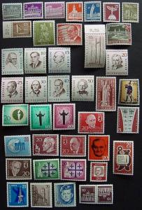 Packet, Germany, Berlin, 226 Different MNH, 9N120 // 9N578