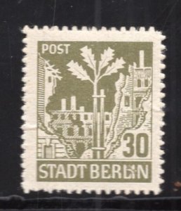 German Democratic Republic  Russian zone  #11N7a  MNH 1945 . 30pf Perf. 13 1/2