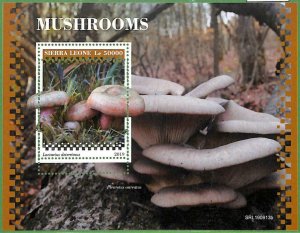 A2596 - SIERRA LEONE - ERROR: MISPERF special block - 2019, mushrooms-