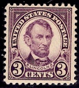 US Stamp #555 3c Lincoln MINT Hinged SCV $13.00