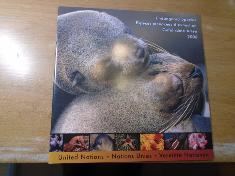 United Nations  New York / Geneva / Vienna /  Endangered Species  2008 Folder