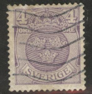 SWEDEN Scott 98 used 1911 stamp scuff top left
