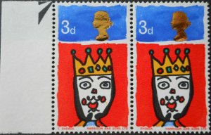 Great Britain 1966 QEII Christmas 3d pair with missing T SG 713c u/mint 