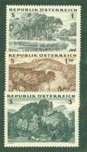 AUSTRIA 685-87 MNH CV $1.95 BIN $1.00