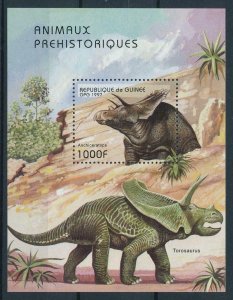 [106076] Guinea 1997 Prehistoric animals dinosaurs Torosaurus MNH