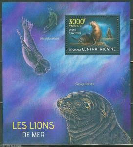 CENTRAL AFRICA  2013  SEA LIONS  SOUVENIR SHEET MINT NH