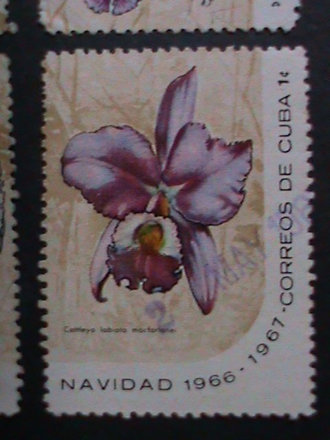 ​CUBA -1966 VERY OLD STAMPS-CHRISTMAS STAMPS-LOVELY FLOWERS-USED VERY FINE