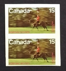 Canada 614a Imperf. Pair VF MNH