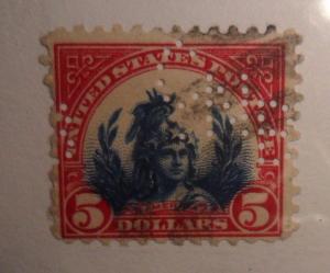 $5 - USA  # 573a Used America Center shift south 4 mm