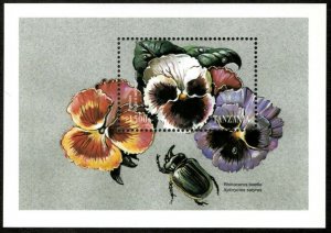 Tanzania 1998 - Pansies & Beetle, Flowers - Souvenir Sheet - Scott 1690 - MNH
